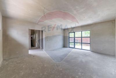Casa într-un complex nou de 6 case înșiruite, 4 camere  zona centrala - 11