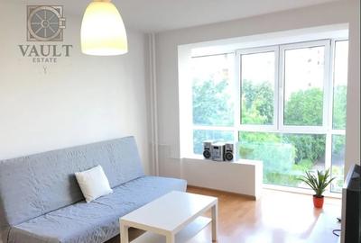 Apartament cu 3 camere semidecomandat, mobilat în Tineretului