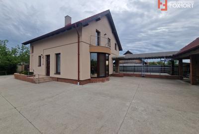 Casa individuala de vanzare cu 5 camere si teren de 2543 mp - Izvin - 7
