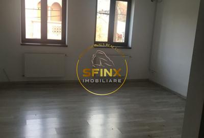 3 camere | Unirii Rond Cosbuc | Nemobilat | Etaj 1 | 65mp - 2