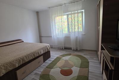 Decebal, 2 camere, 5 min metrou Muncii, loc parcare, 65 mp,  renovat recent - 2