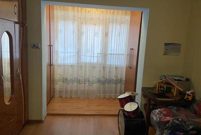 Apartament 2 camere ,56 mp, zona Longinescu , decomandat, imbunatatit , liber - 8