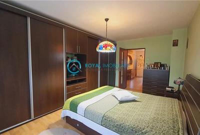 Royal Imobiliare - Vanzare apartament 4 camere zona Cioceanu - 9