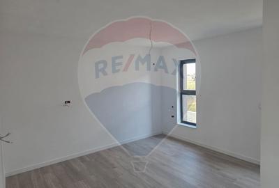 VANZARE Casă / Vilă PREMIUM 4 camere la pret normal - 15