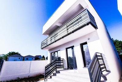 Vindem vila in Navodari zona centrala - 1