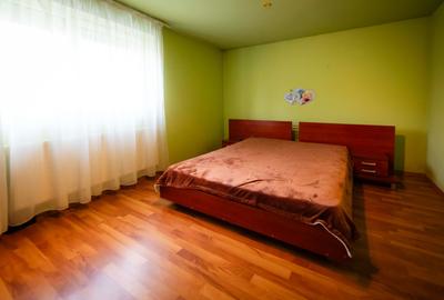 Vilă in Andrei Mureșanu,  6 camere, teren 600 mp - 12