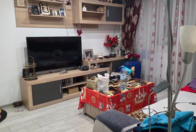 Apartament 2 camere decomandate - 1