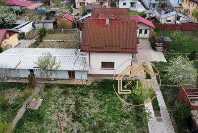 [DOMENIU PRIVAT] Vilă deosebita în Inima Orașului Voluntari | Teren 2.500 mp | - 35