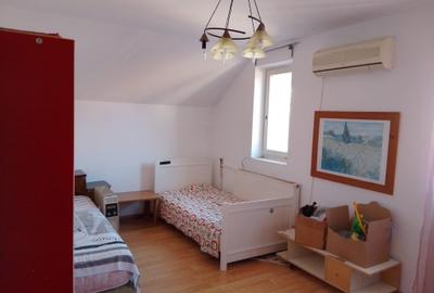 Damaroaia, strada linistita, P+1,necesita renovare, teren 370mp - 5