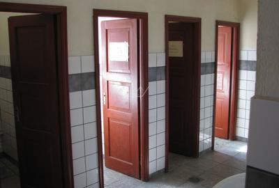 Hala + teren de vanzare! Toate utilitatile. - 4