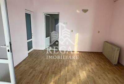 Casă de vânzare în sat Bos – oportunitate pentru locuință sau afacere - 4