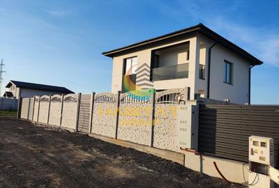 Vila cu 4 camere /  p+1+pod / com. Berceni - 1
