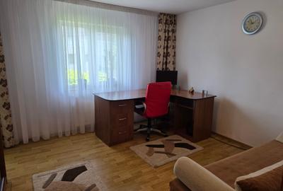 Nicolae Grigorescu, 10 minute metrou si parc IOR, pe strada Malva, - 22