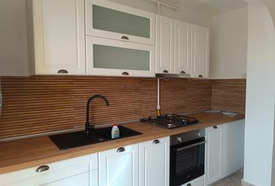 De inchiriat apartament 3 camere , str. Cutezantei - 3