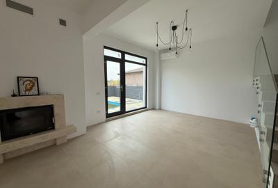 Vilă contemporană , finalizată în 2024, situată pe o stradă privată. - 7