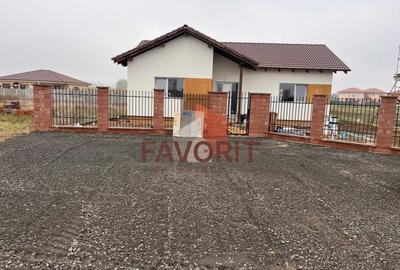 Casă individuală cu 4 camere în Moșnița Nouă