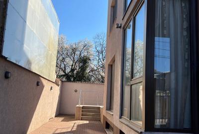 Casa spatioasa – zona Centrala - 2