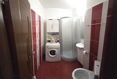 Garsonieră, zona Giurgiului, 2 stații  Eroii Revoluției, str Magurei, 1 - 16
