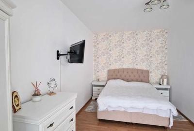 Garsonieră decomandată, mobilată în 13 Septembrie