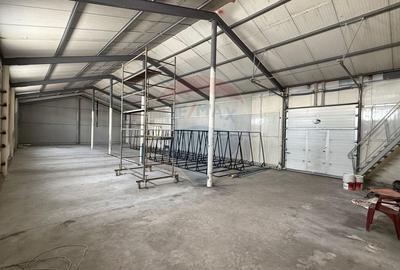Spațiu industrial, de 310 mp, în Sud
