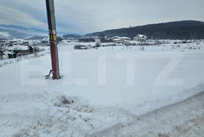 Teren Construcții extravilan de 990 mp, în Jelna