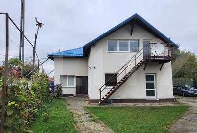 Casă individuală cu 5 camere în Cristești