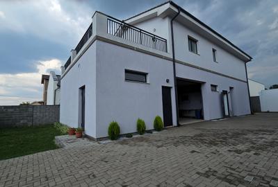 Spațiu comercial, 330 mp în Moșnița Veche