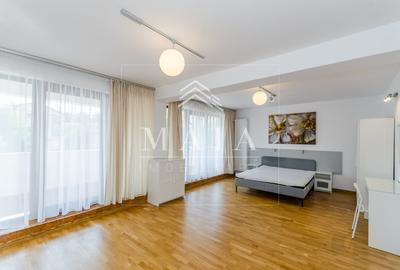 Vila in zona Strand, cu 7 camere , 2 garaje, curte de 200 mp - 10