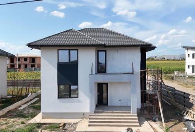 Casă individuală cu 4 camere în Valea Lupului
