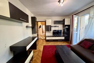 Apartament cu 3 camere semidecomandat, mobilat în Gheorgheni