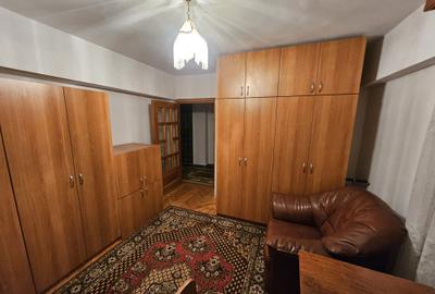 Apartament cu 4 camere de închiriat – ultracentral, Str. Alexandru Lăpușneanu - 8