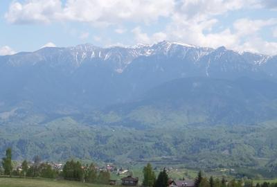 Vanzare casa mare la munte langa padure  Cheia judetul Prahova locatie excelenta - 1