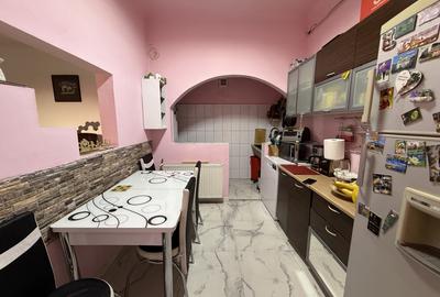 Apartament cu 3 camere decomandat, mobilat în Iosefin