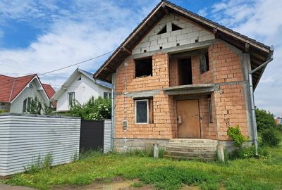 Casă individuală cu 6 camere în Reghin