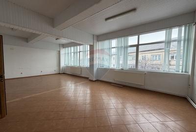 Spațiu comercial 1200mp zona Teatru - 15
