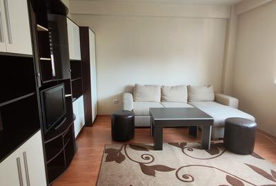 2 camere - zona hotel Diana - etaj 1/4 - mobilat si utilat - boxa si parcare - 1