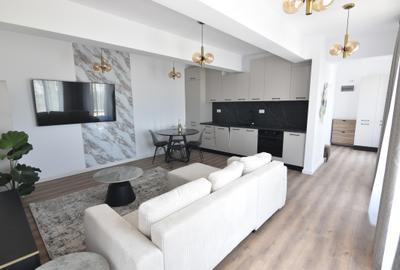 Penthouse cu 3 camere decomandat în Prelungirea Ghencea