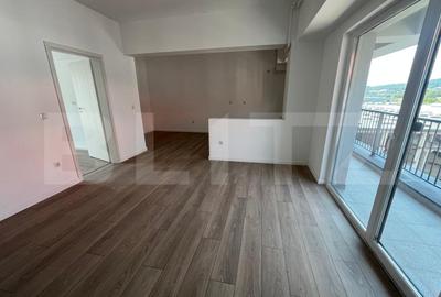 Apartament cu 2 camere semidecomandat în Decebal