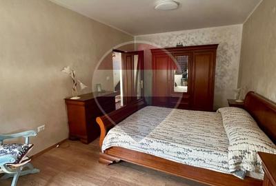 Casă / Vilă cu 8 camere de vânzare în Suceava - 27