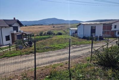 Teren Intravilan 1260mp zona strazii Crasnei 8700eur/Ar - 2