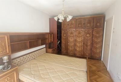 SOARELUI - 3 CAM - DECOMANDAT - BAIE RENOVATA - ETAJ 2 - BLOC IZOLAT - ZONA LINI - 4
