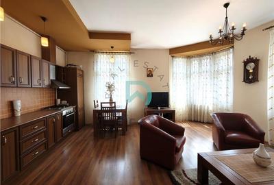 Apartament cu 2 camere decomandat în Centrul Istoric