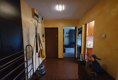 Dristor/ B-dul Camil Ressu/ 10 min. Metrou - 12