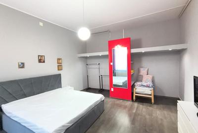 Apartament central, 2 camere, centrala gaz. 390 E/lună. Comision 0 - 7