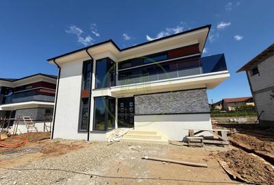 Casă individuală cu 7 camere în Bariera Vâlcii