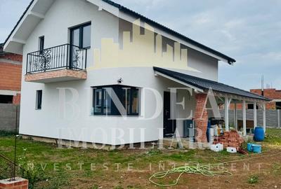 Casa individuala P+M Giarmata 584 mp 22 front, interior la alb - 3