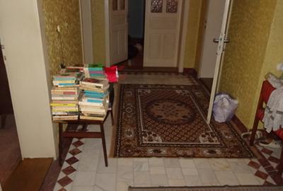 Vand apartament cu 4 camere cu garaj si beci in duplex in Deva, - 2