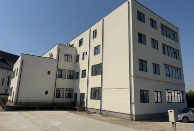 88 mp spatiu demisol Zimbru - Pasarela Octav Bancila , in bloc nou , intabulat - 1