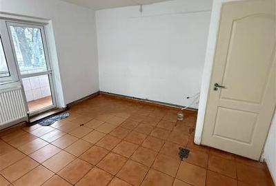 Apartament 2 camere decomandat in Nicoloina - Cug - 2