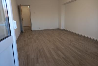 2 camere decomandat, zona CUG,  etaj 1 - 1